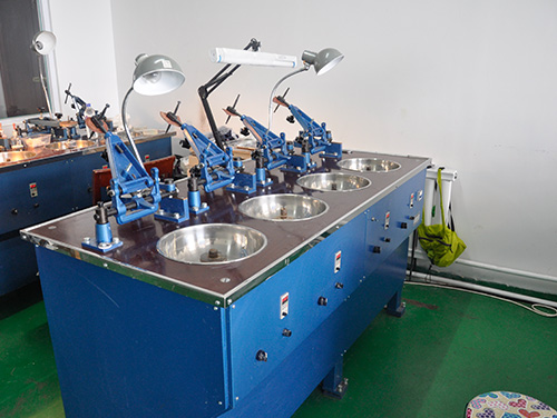Polish machine